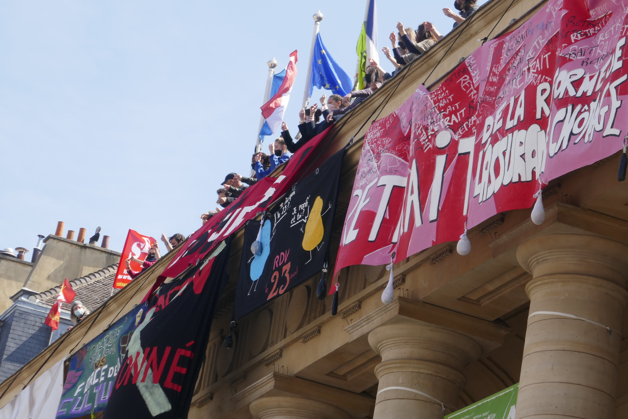 Droite et extrême droite sabrent et censurent la culture