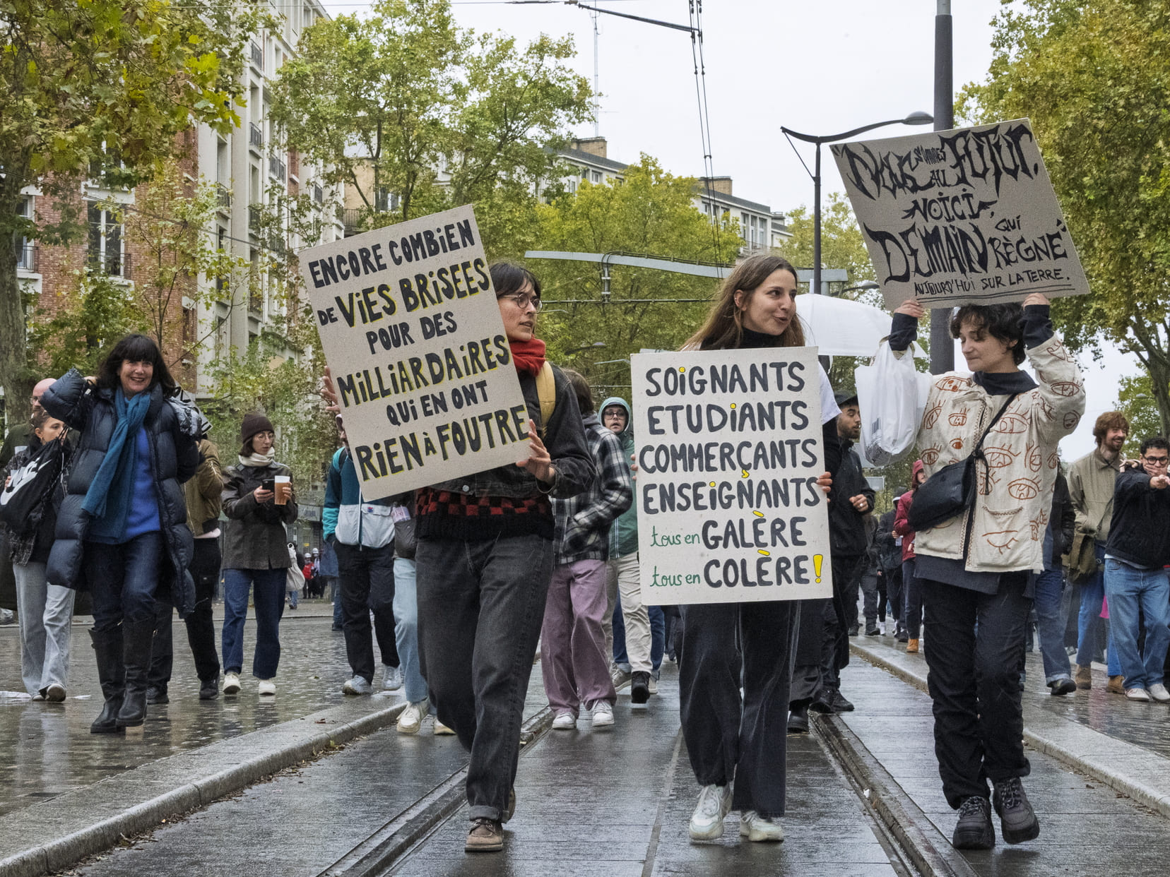 Après le 24 octobre, le défi de la grève et des assemblées populaires !